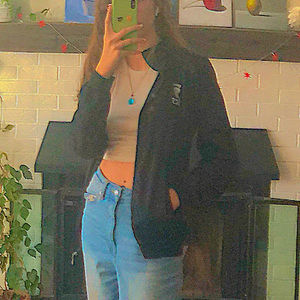 Meet your Posher, Nicky